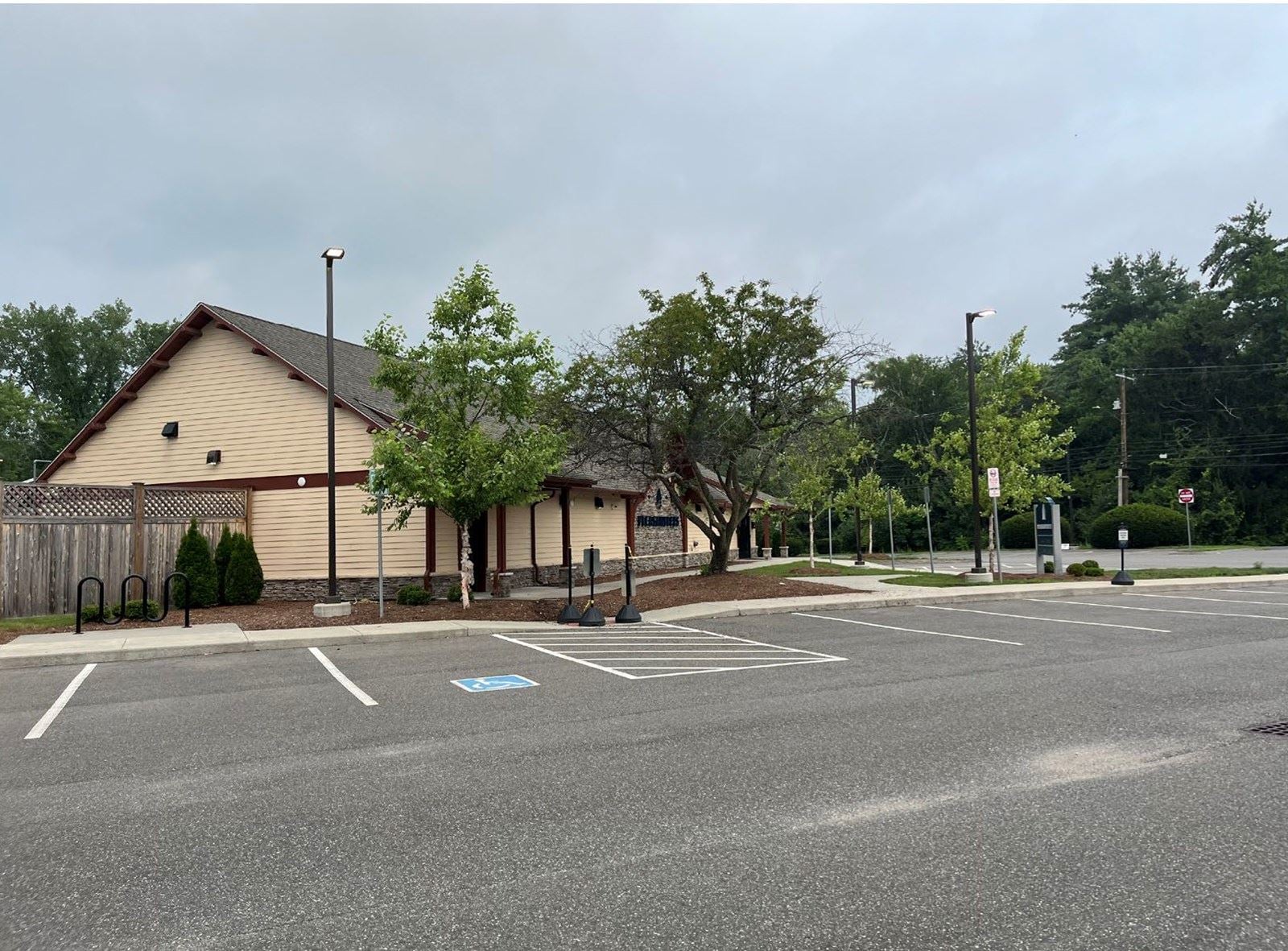 422 Amity St_bldg pic 2