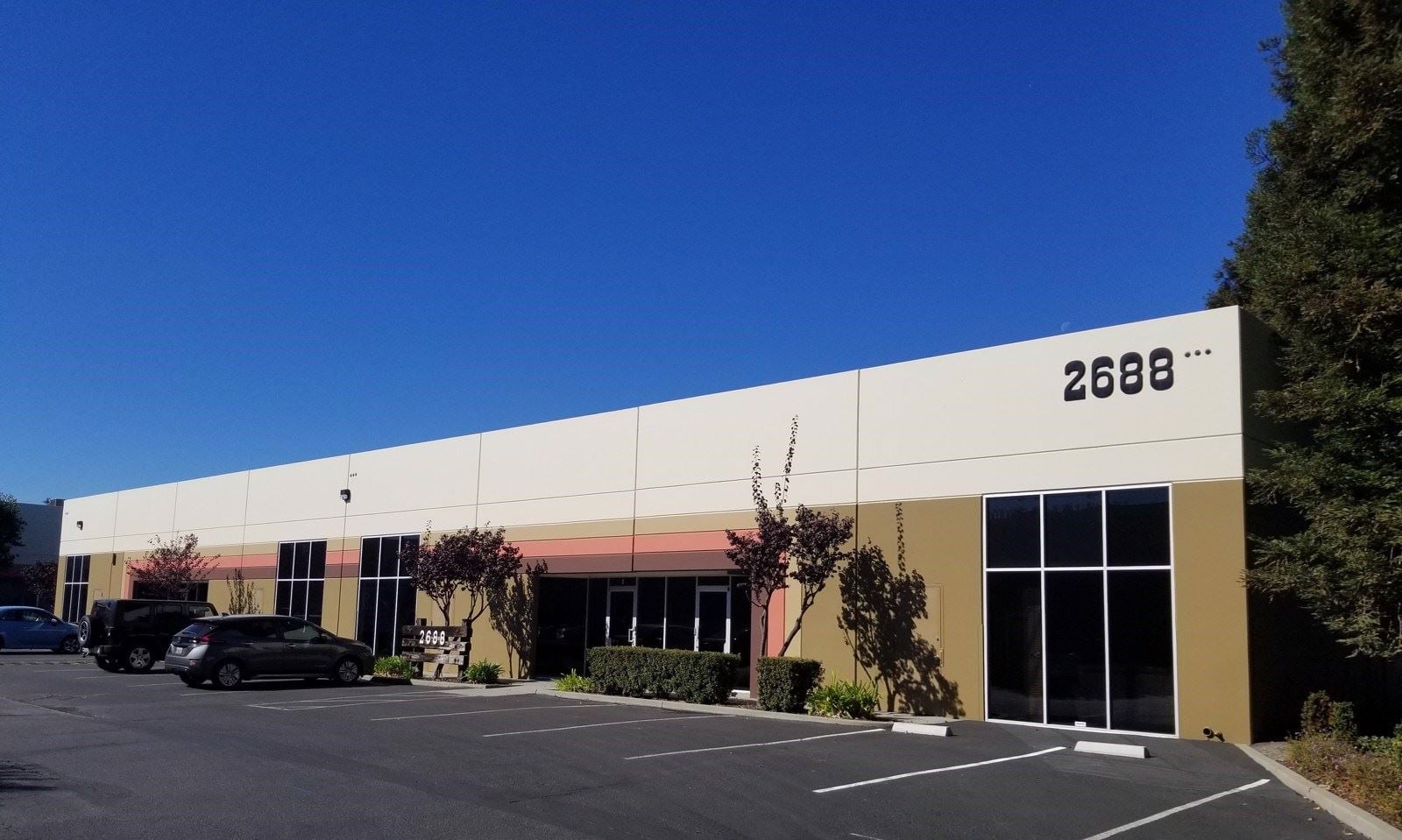 2688 Middlefield Rd