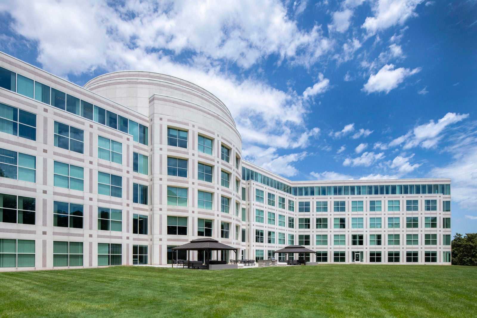 Weston I exterior-24-0528_04