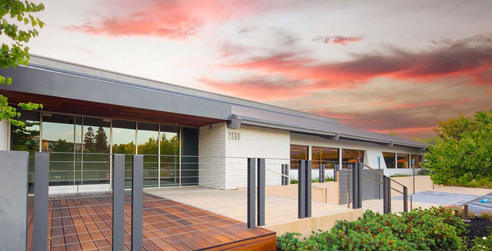 2698 Orchard Parkway_Entry