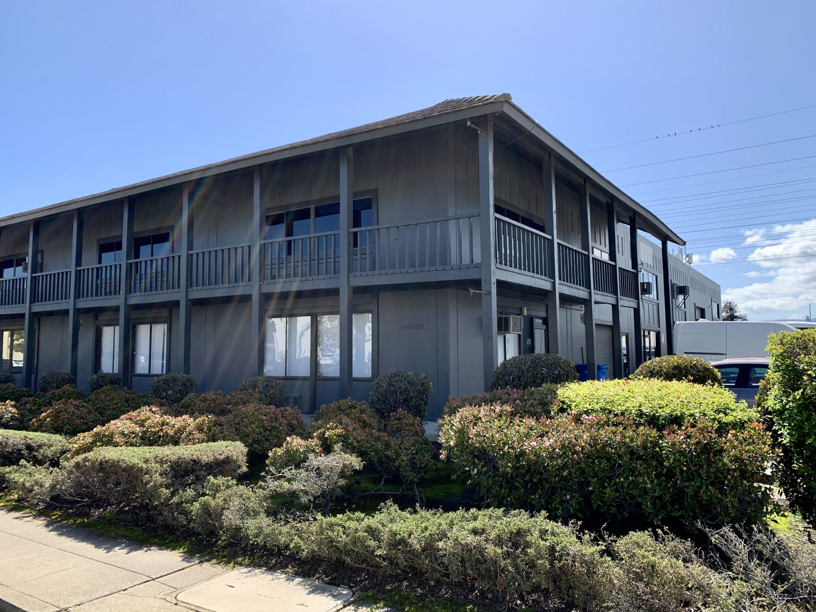 349 Beach Rd-Front