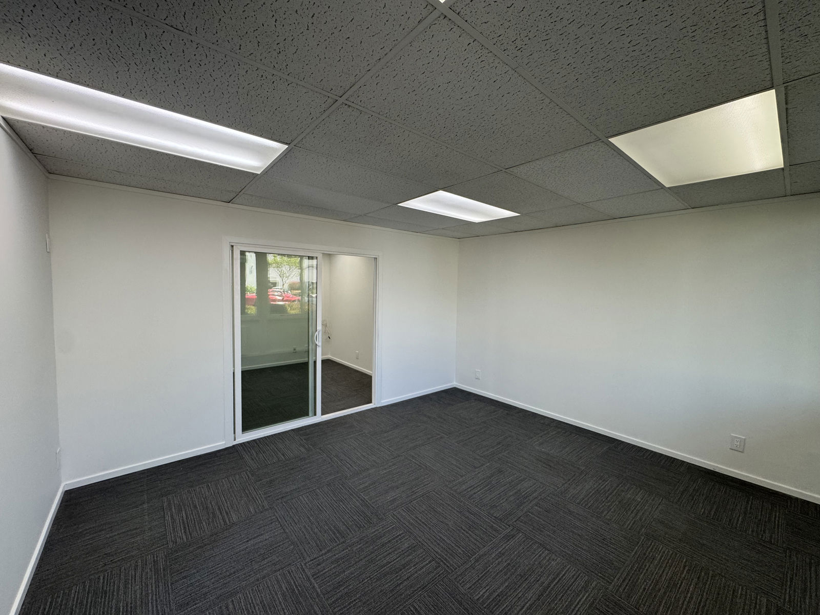 349 Beach Rd, Burlingame