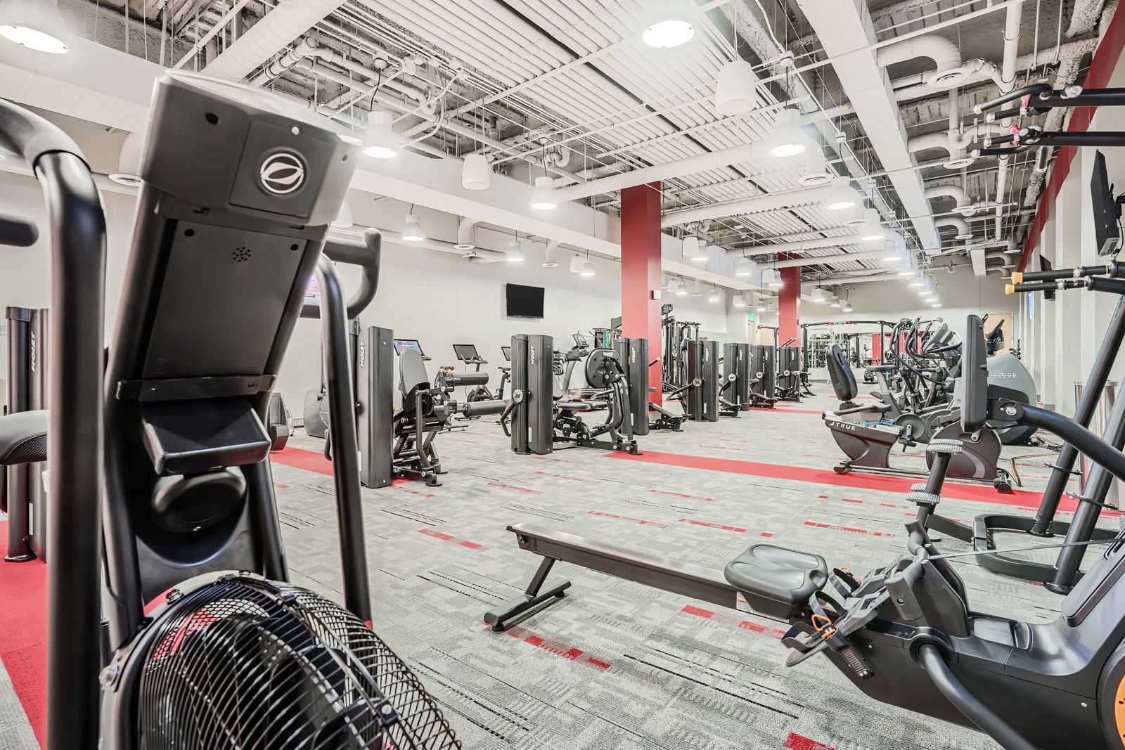 1700 Lincoln St - Print Quality - 032 - 32 Exercise Room