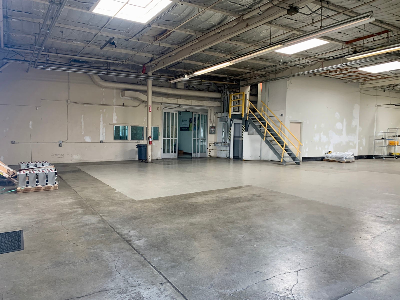 148 Beacon St - Warehouse