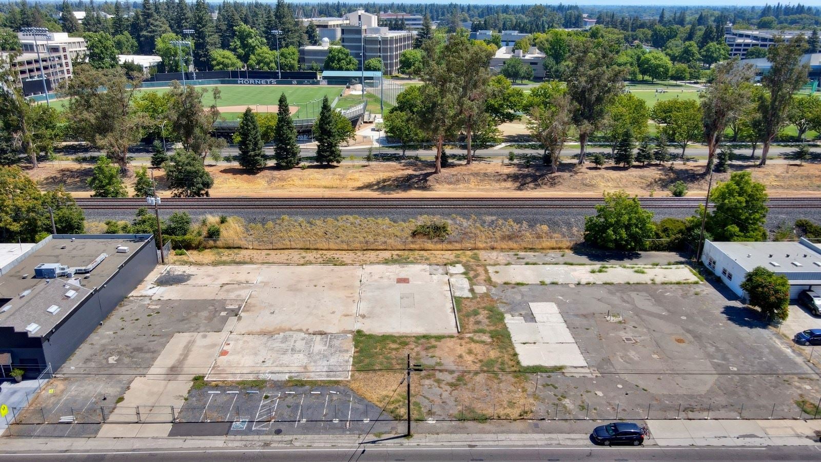 22-aerial-a5KZdDooazZ5MboV6a