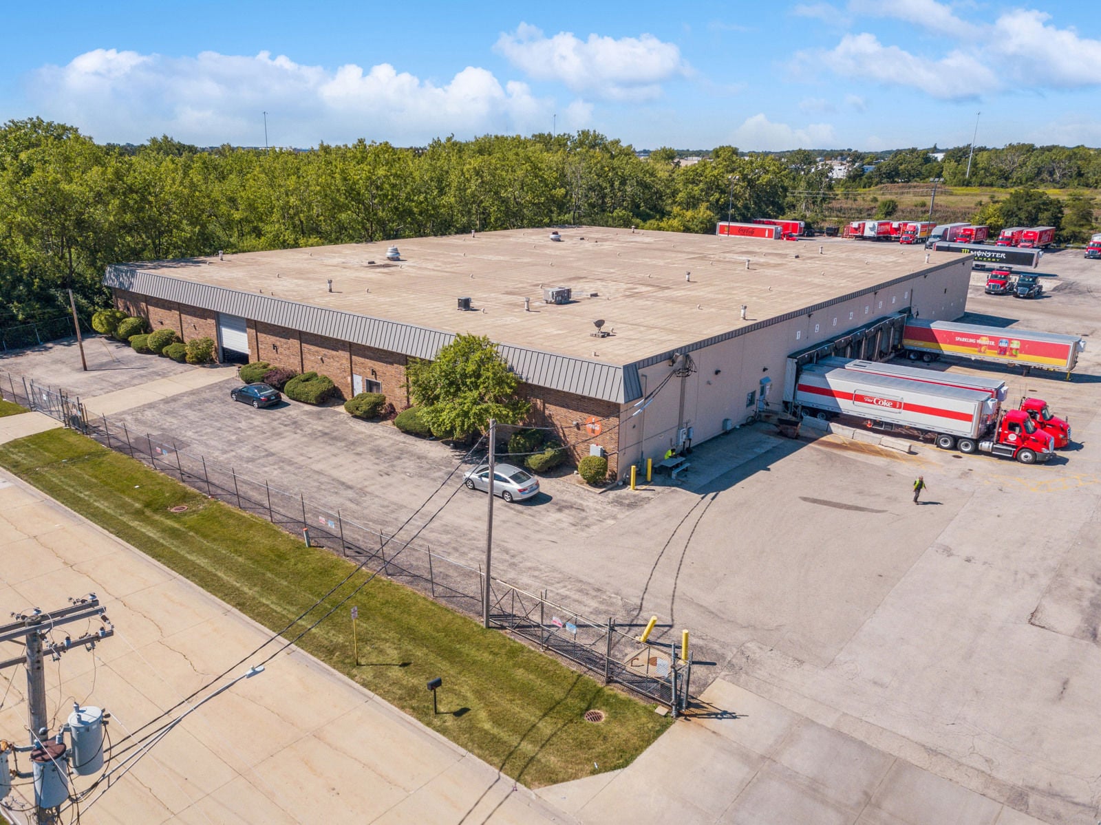 06_700-750-S-Chestnut-Ave_Aerial-View_Print