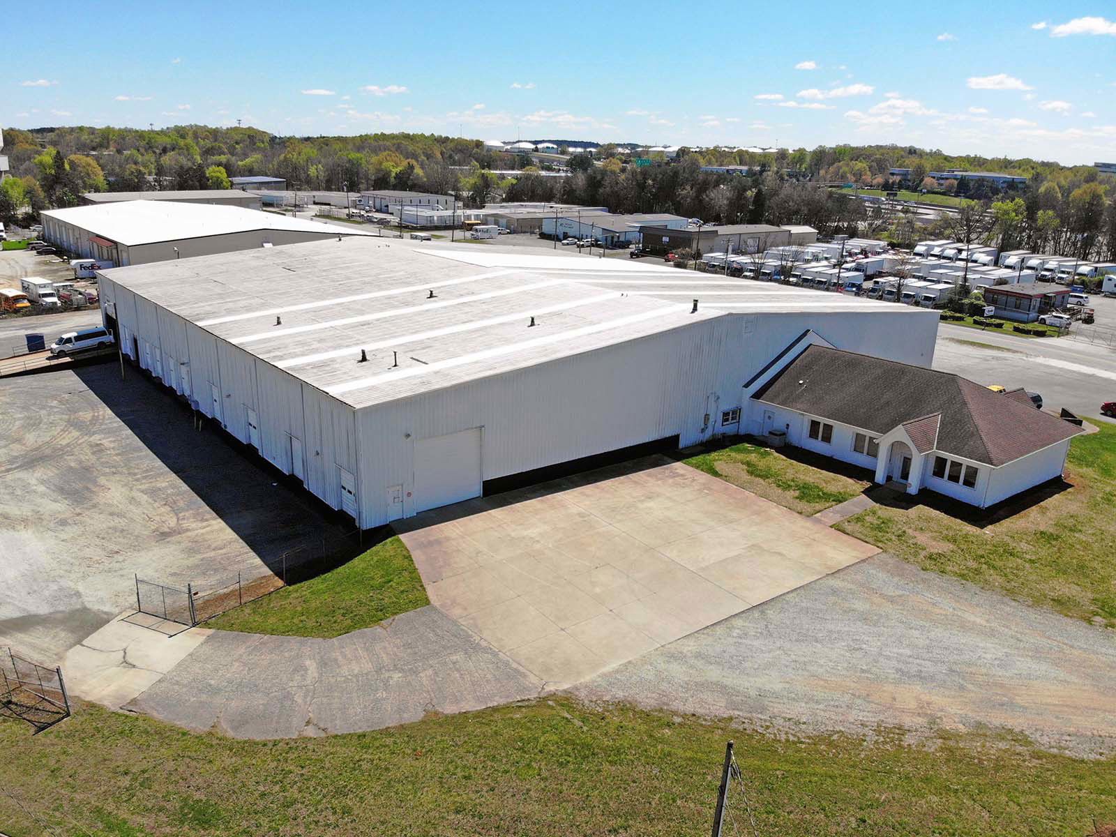 7712 Boeing Dr_MAIN_1600x1200