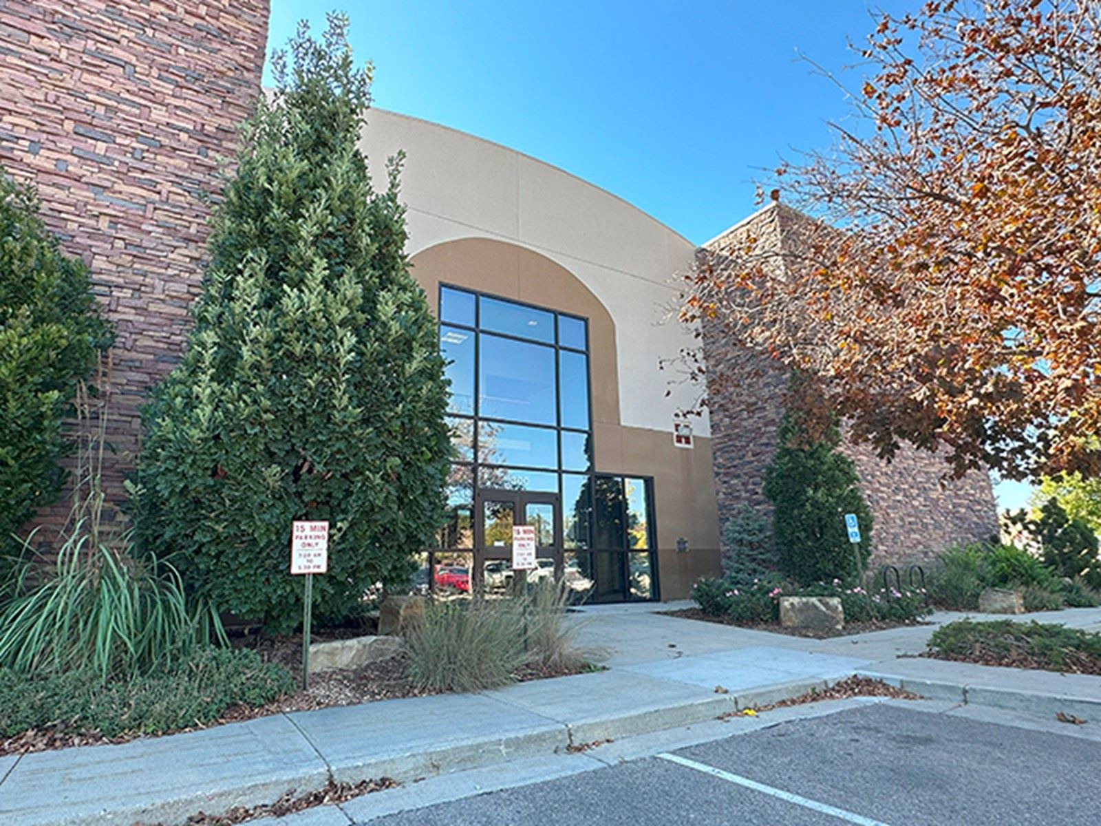 EXTERIOR - MAIN ENTRANCE 700