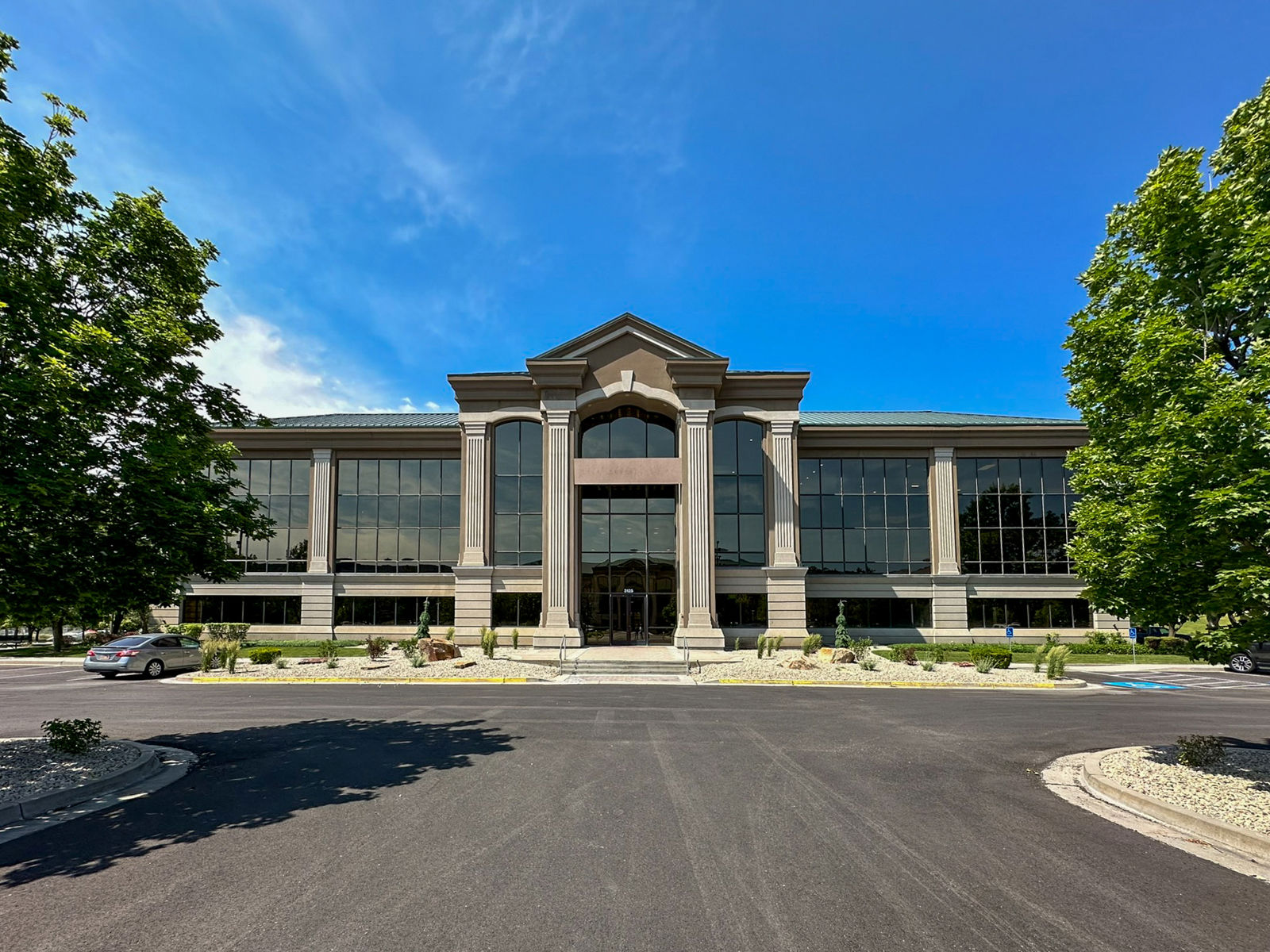 3125 W Executive Pkwy-10