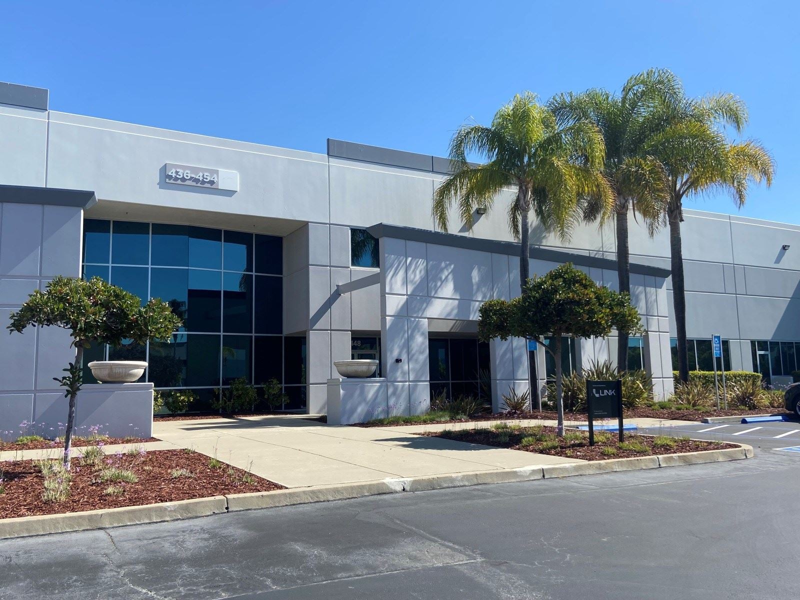 448 Kato Ter_Photo Cover