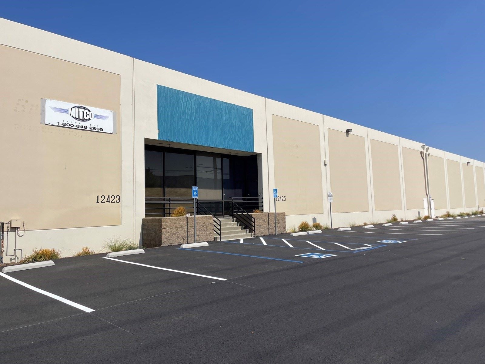 12411-12425 Photo 2023