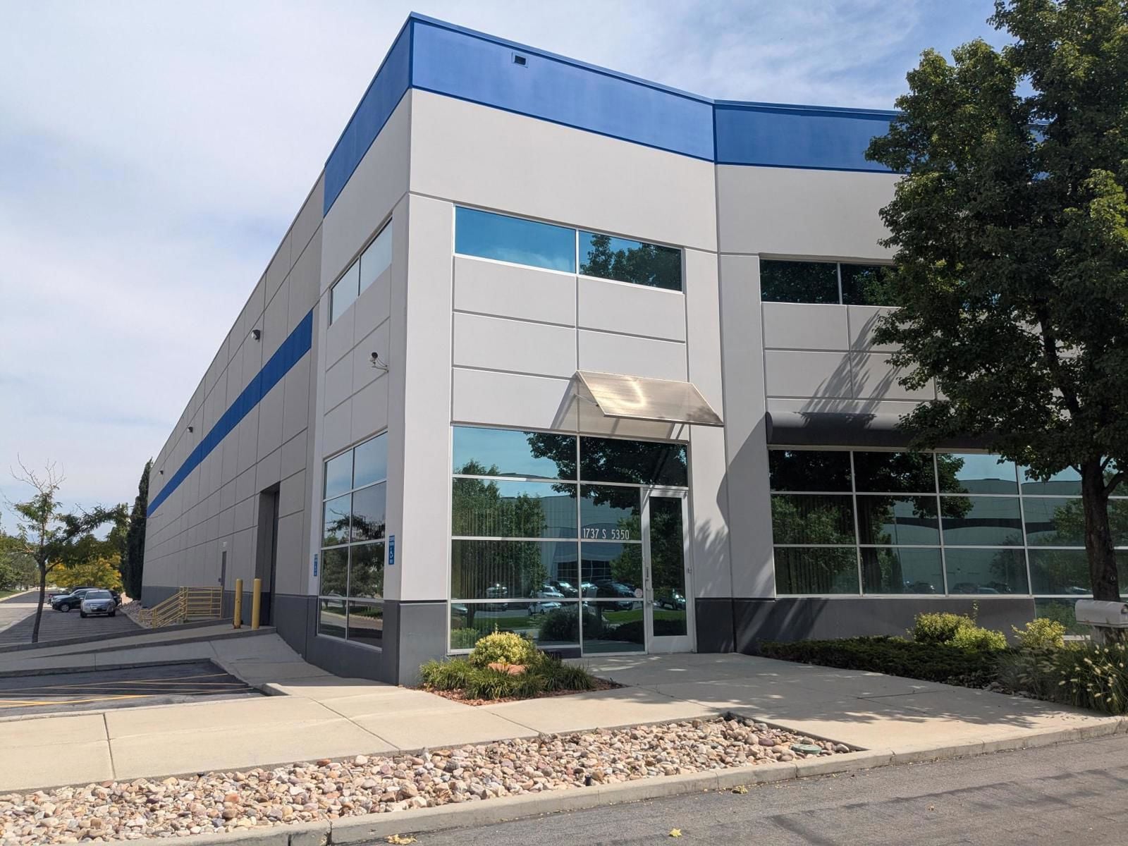 PXL_20250903_204330676