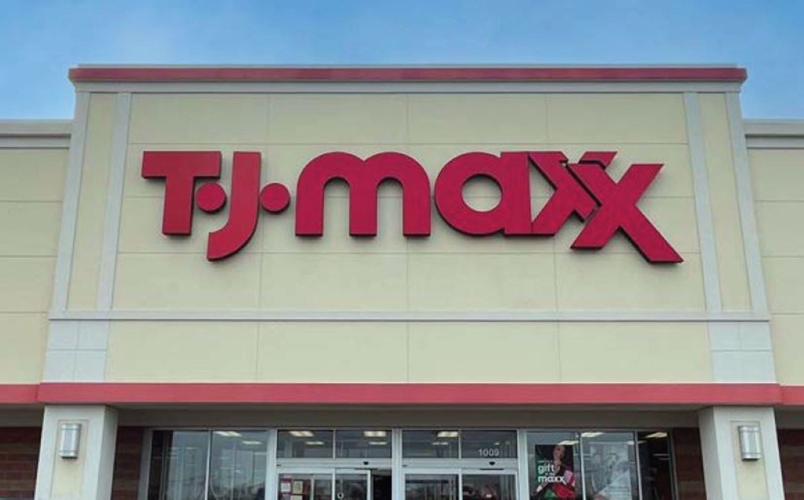 Machesney Crossing TJ Maxx.JPG