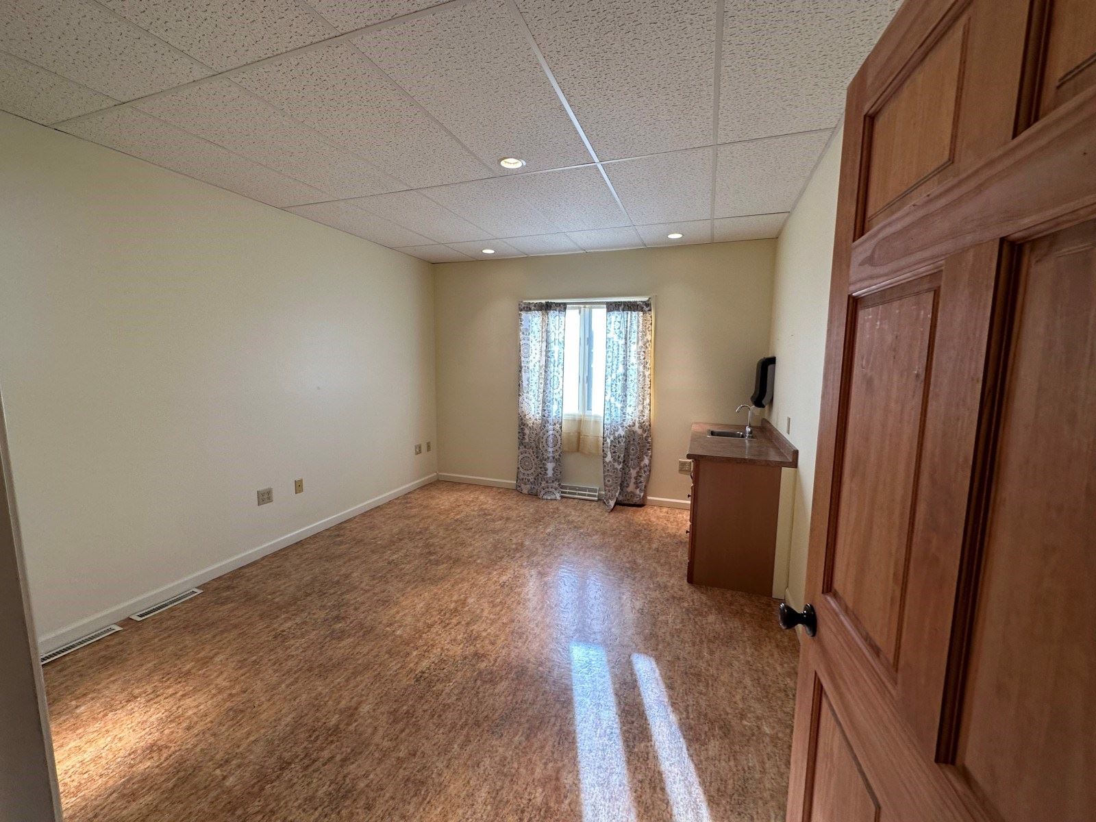 160 Baldwin St_interior 3