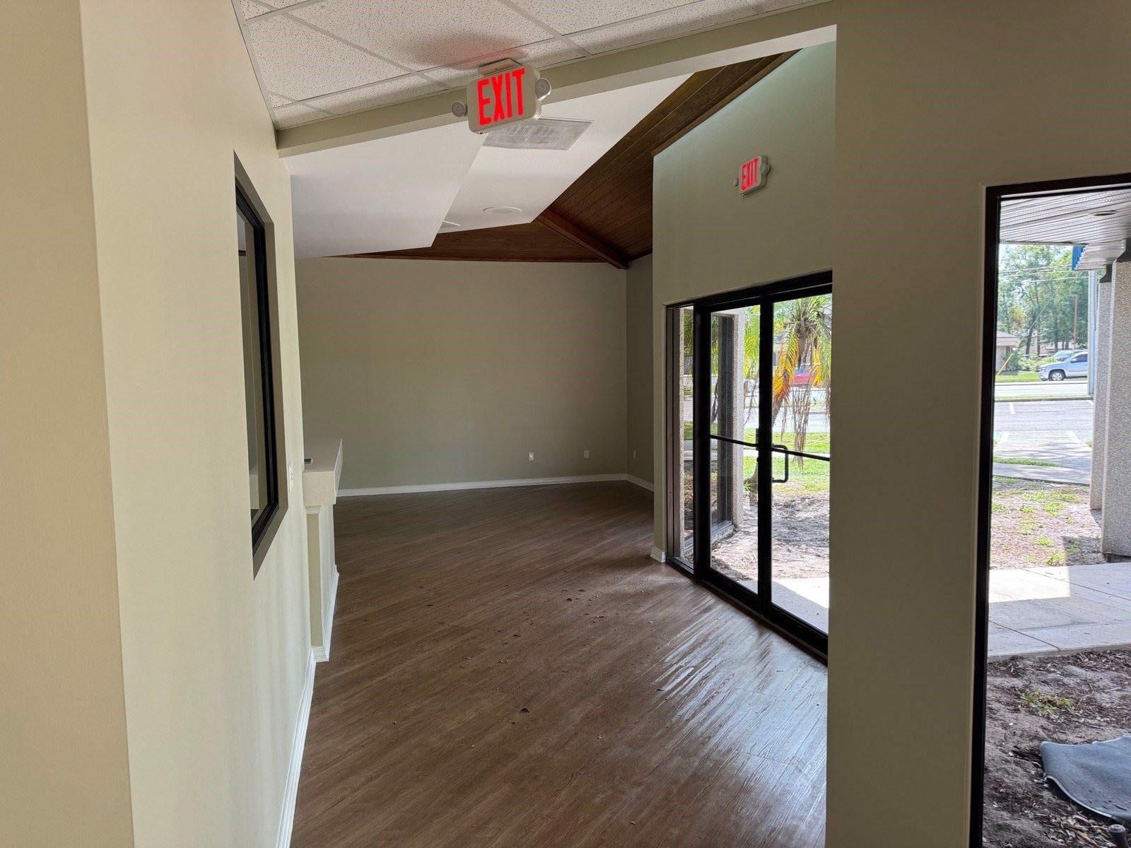 reception & waiting room