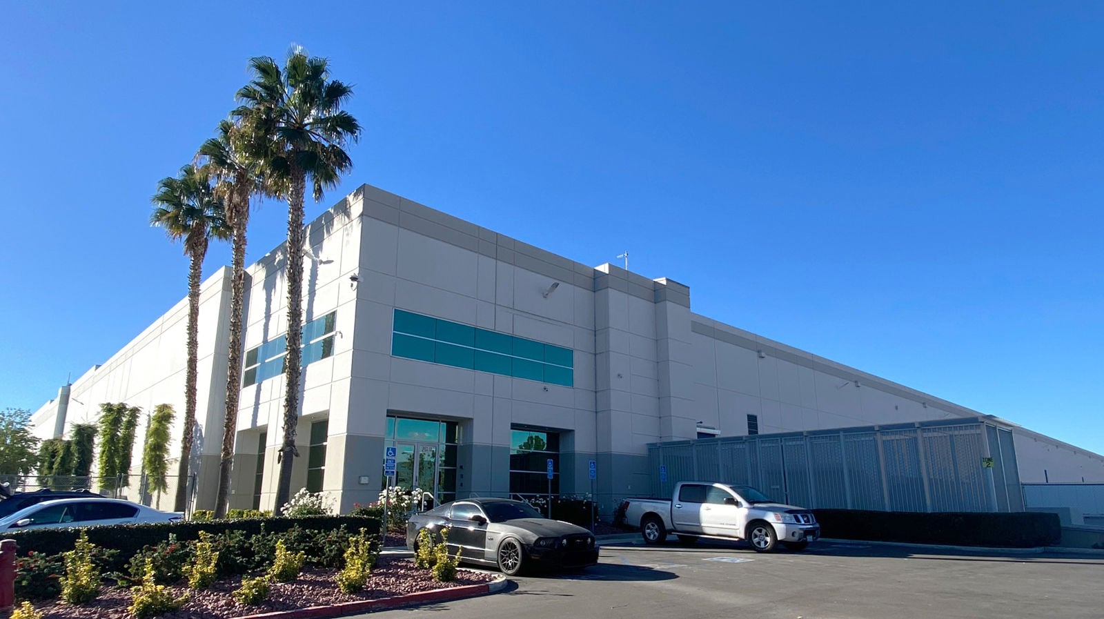 2200-2250 Palmetto Ave 