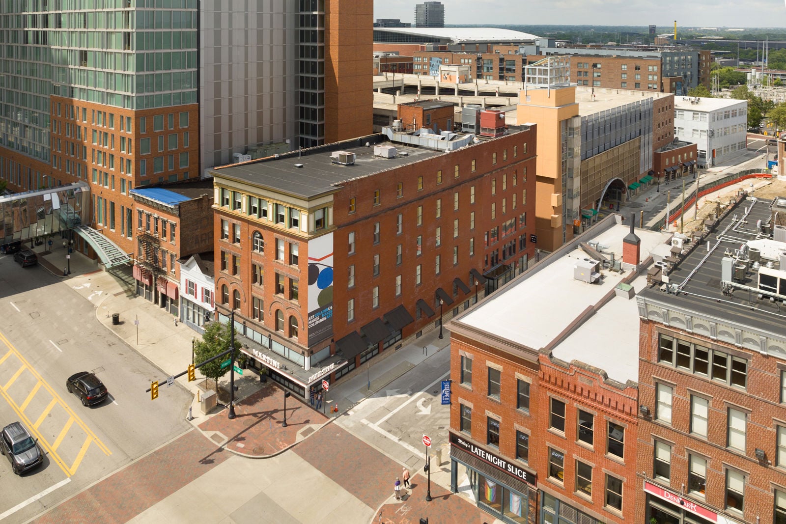 The Carlilr Exterior-3web