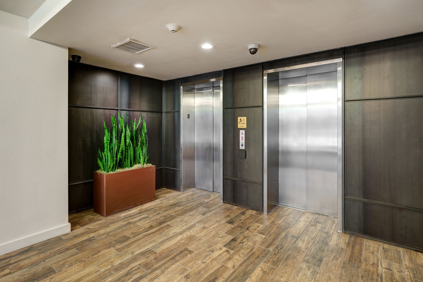 Carlile Lobby-1-8web