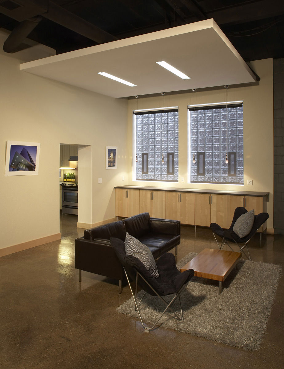 Korom Studio-00060LED Line-000009