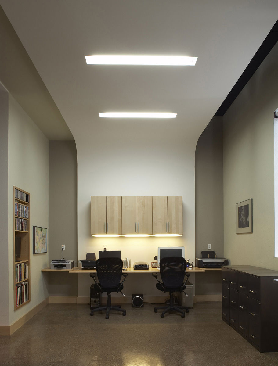 Sudio 2-00010LED Line-000009