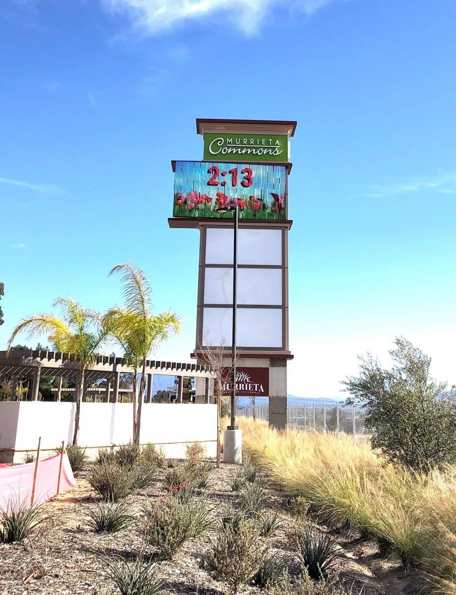 Video LED Pylon Sign