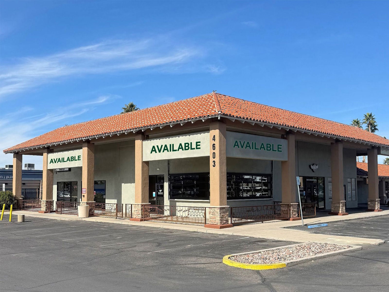 Mission Plaza - 4603