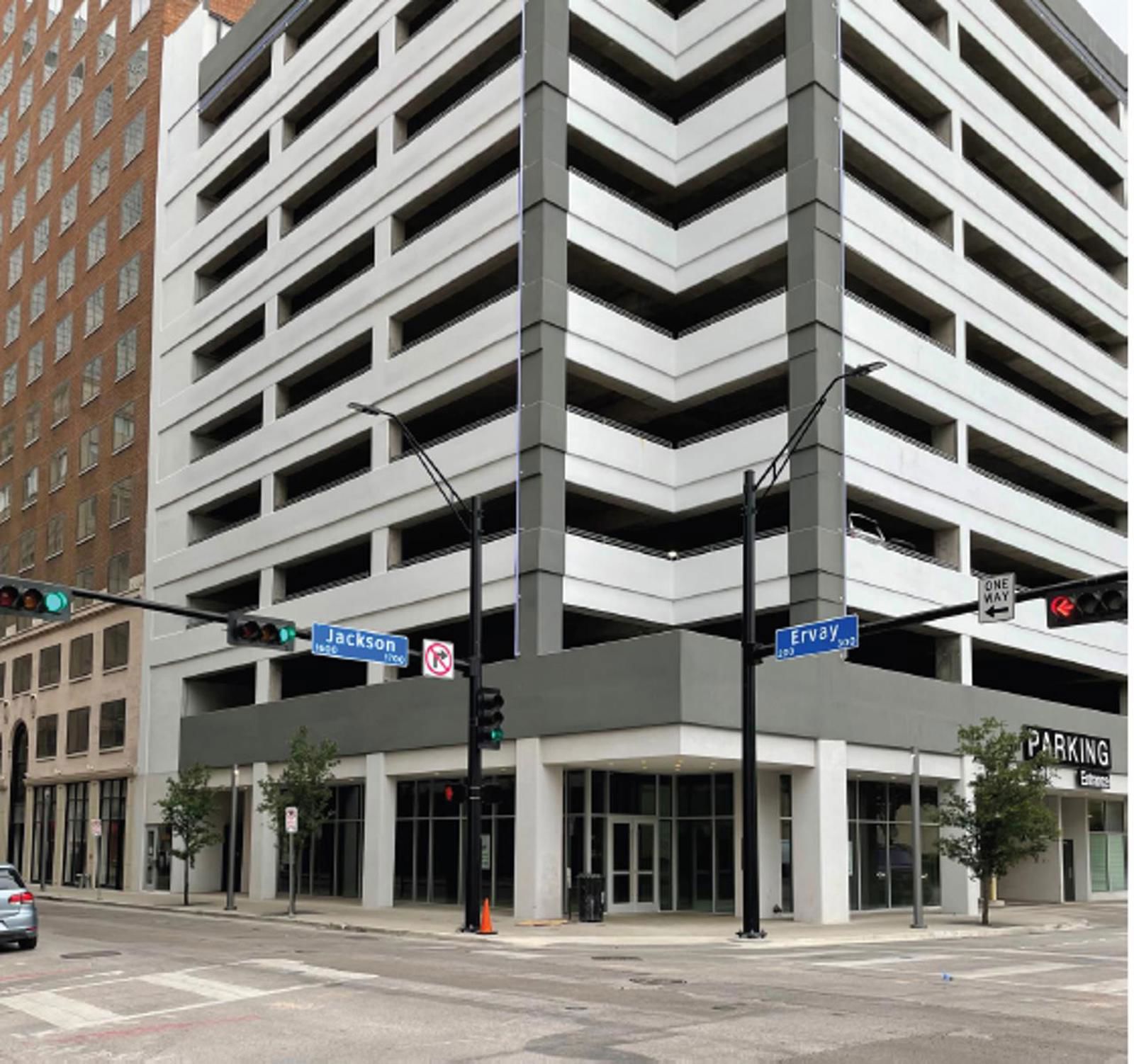 1700 Commerce St Photo