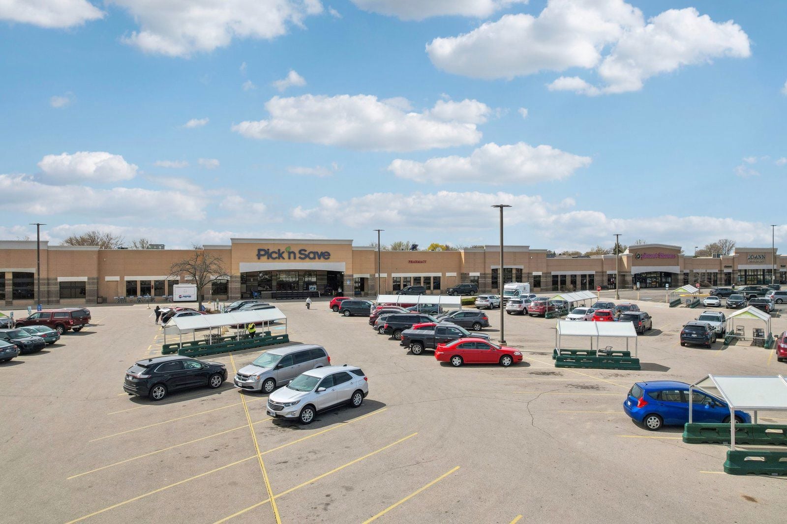 1-web-or-mls-W Johnson St-0105-001