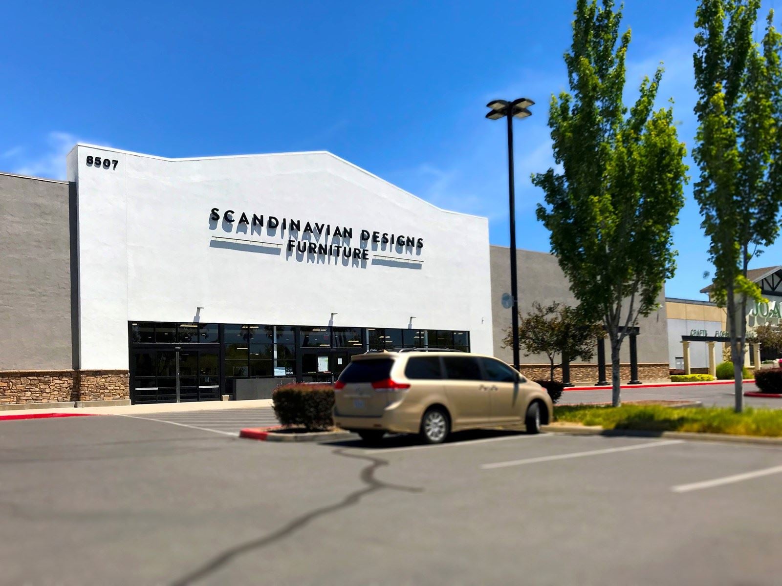 Elk Grove Marketplace