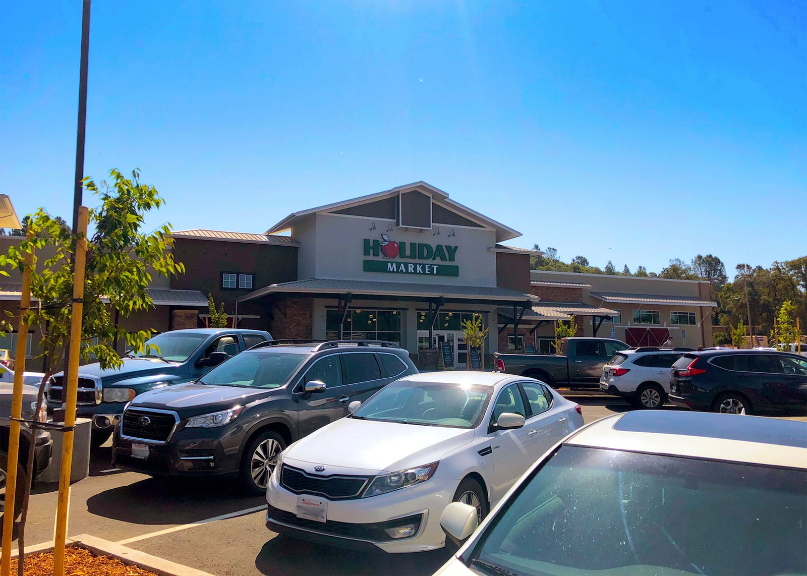 Higgins Marketplace, Auburn