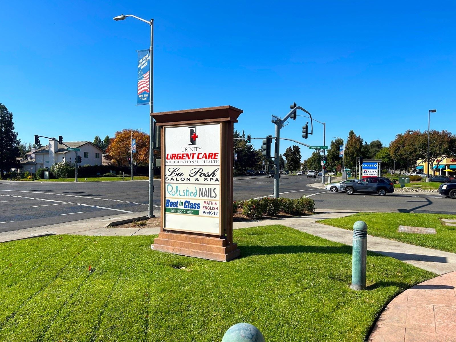 Laguna Trenholm Plaza