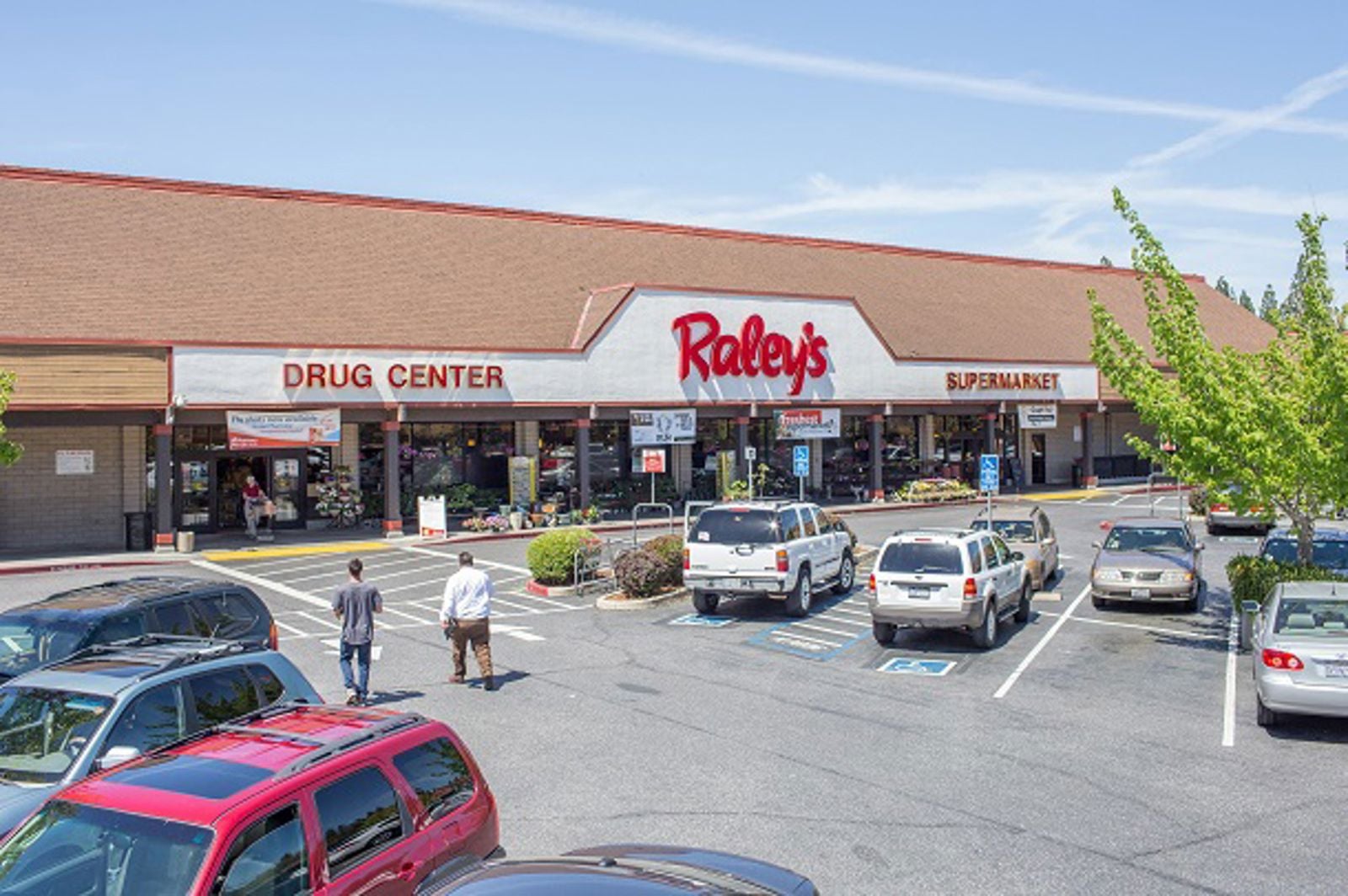 Pine Creek Shopping Center