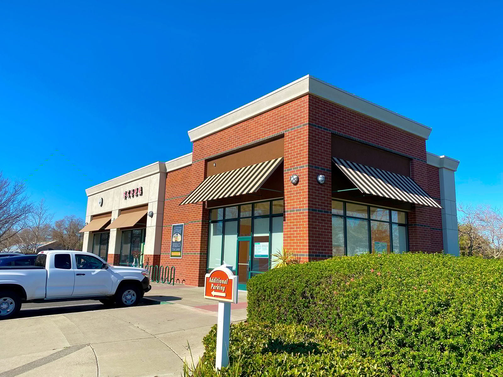 Oakshade Town Center