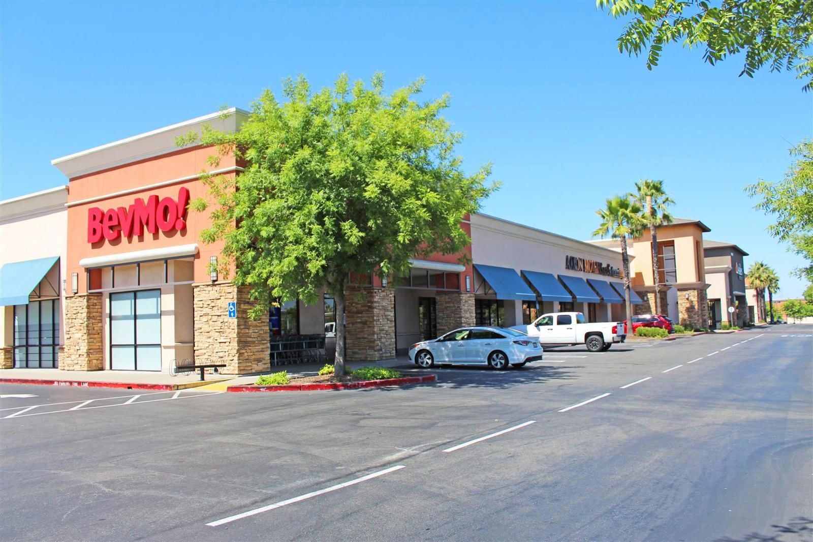 Highland Reserve Marketplace, Roseville, CA