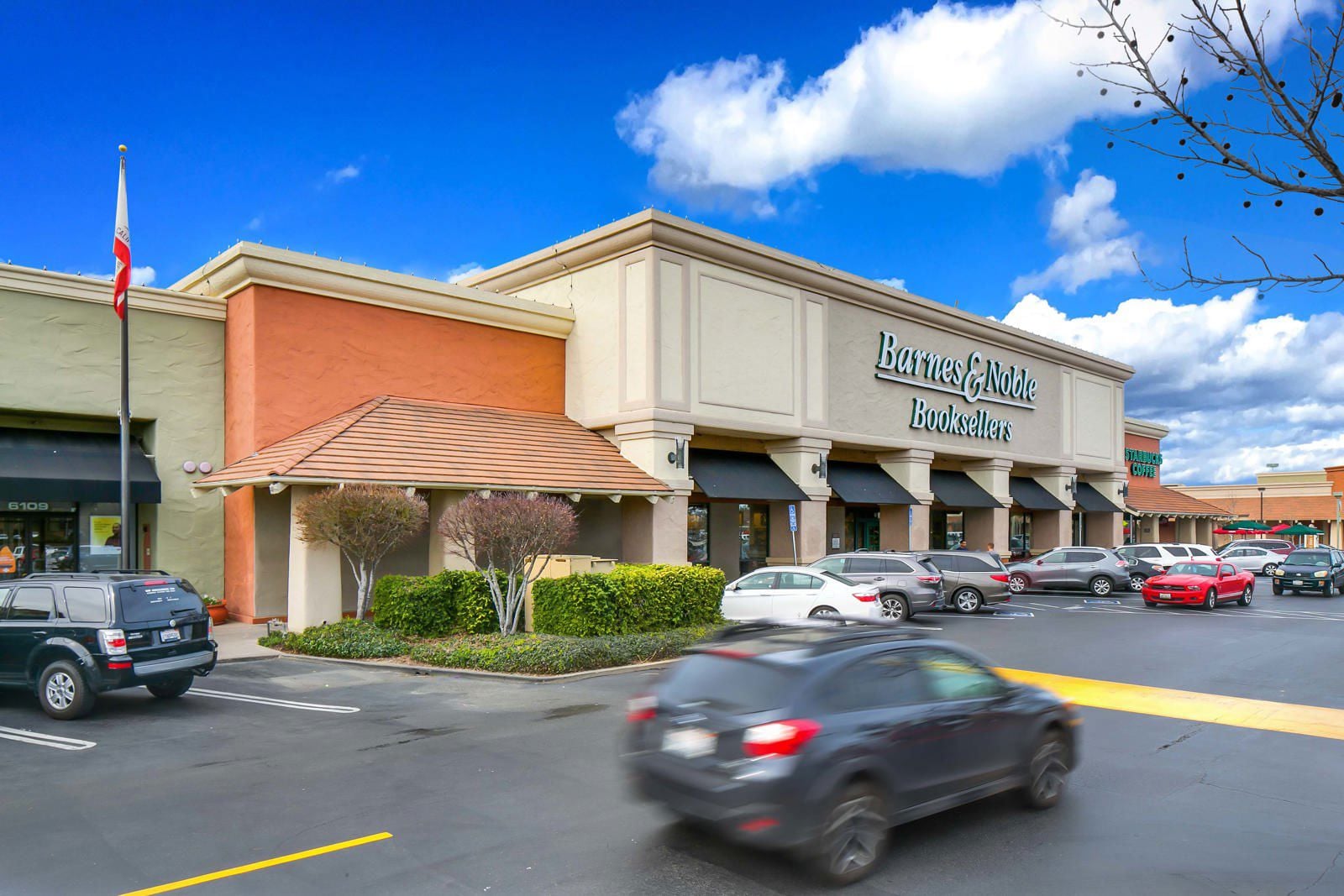 Marketplace at Birdcage