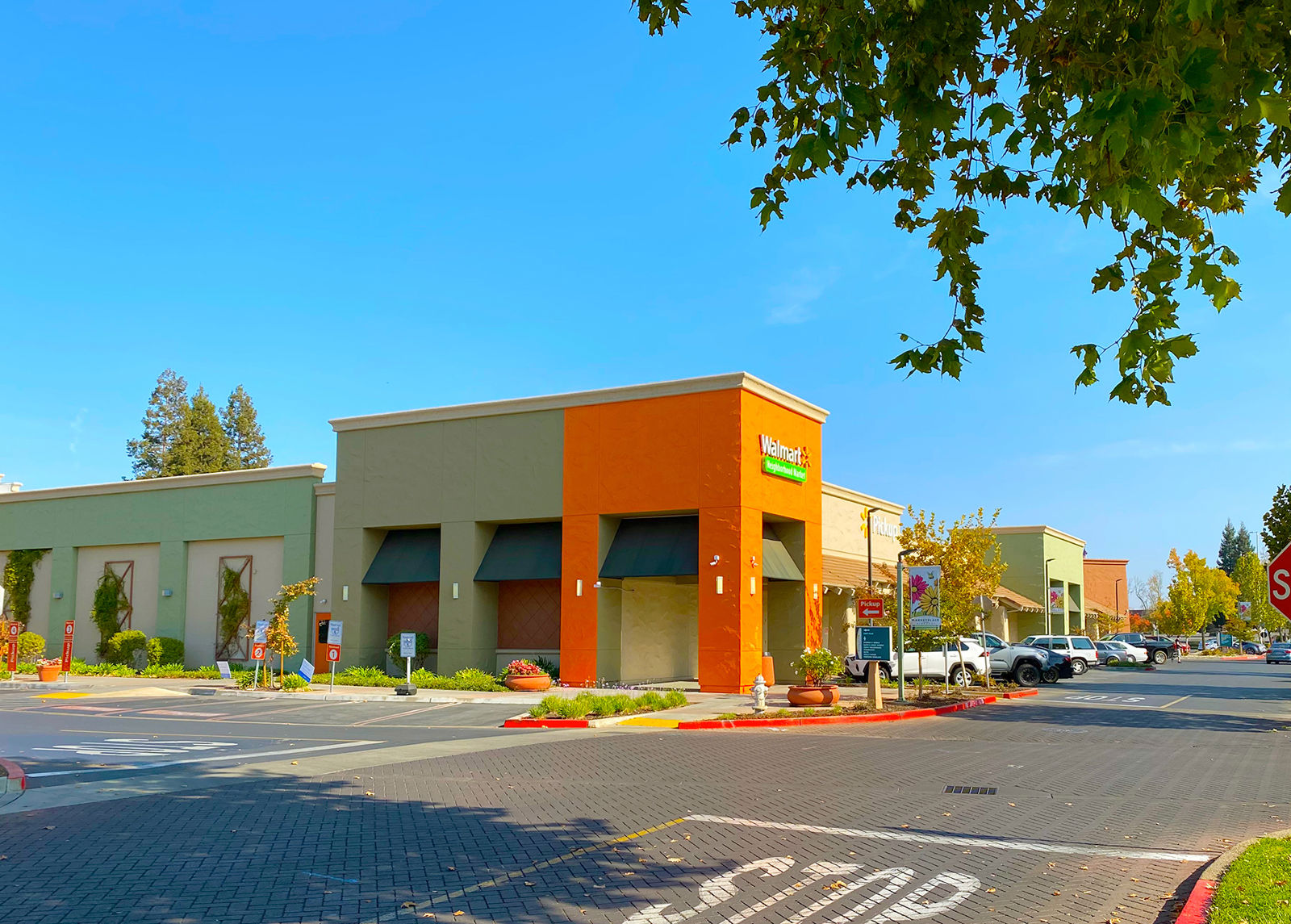 Marketplace at Birdcage