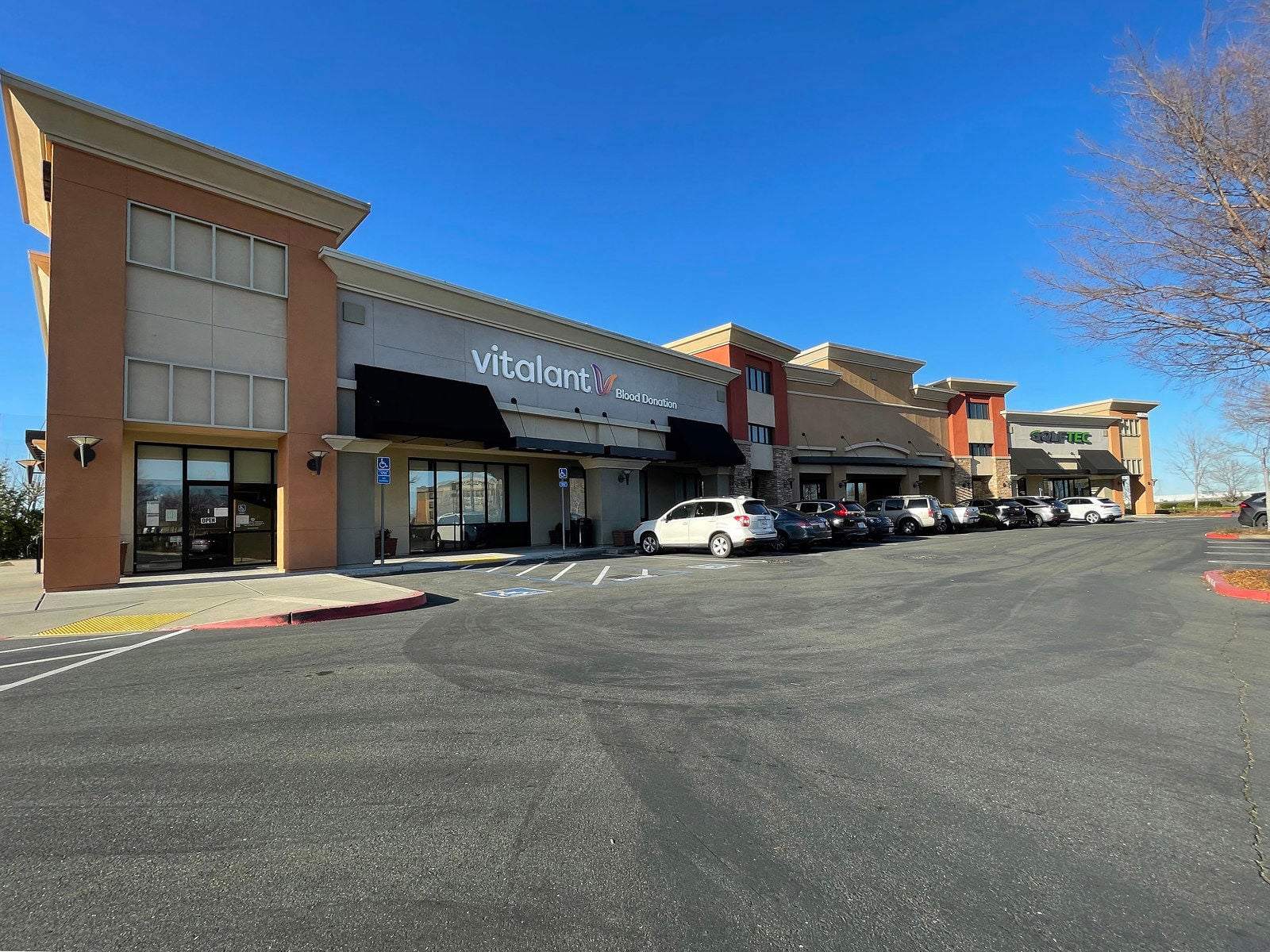 10529 Fairway Dr, Roseville, CA