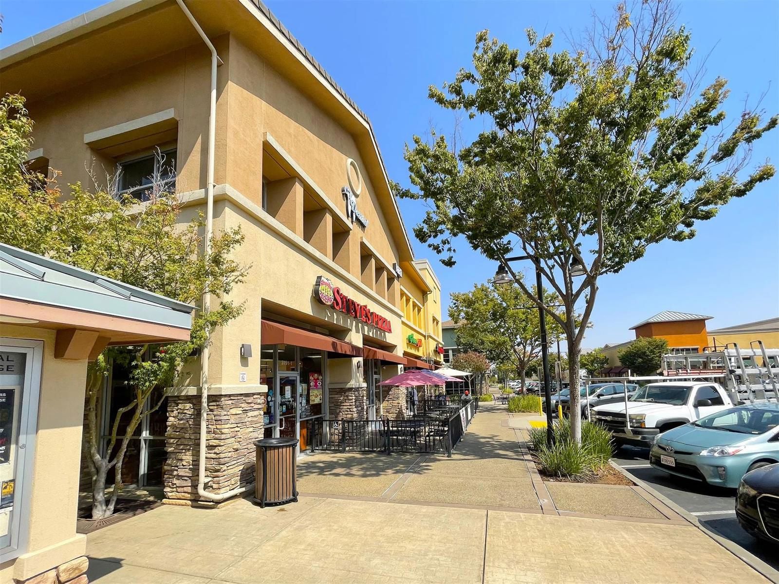 Capital Village, Rancho Cordova