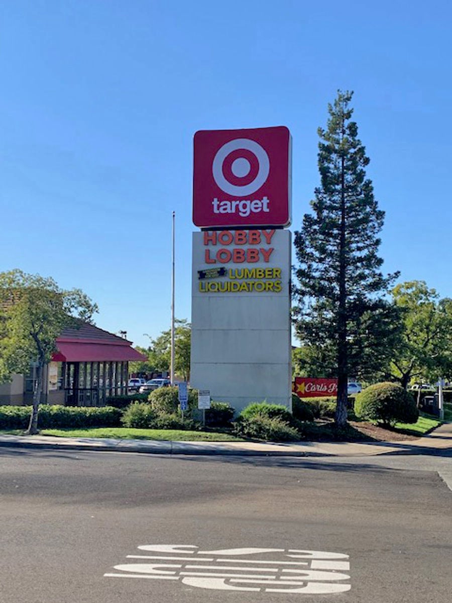 Shopping Center Signage
