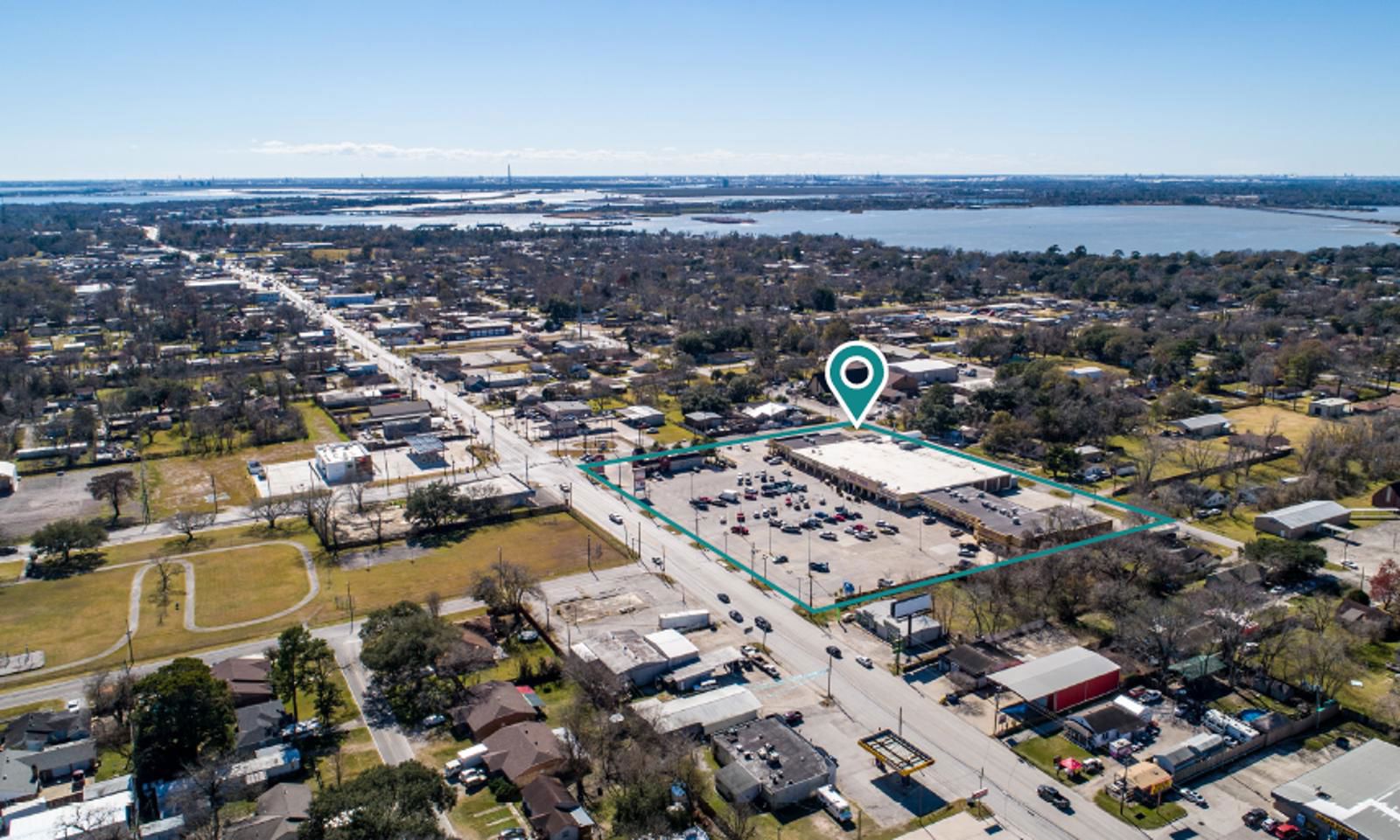 Highlands Plaza Food Town