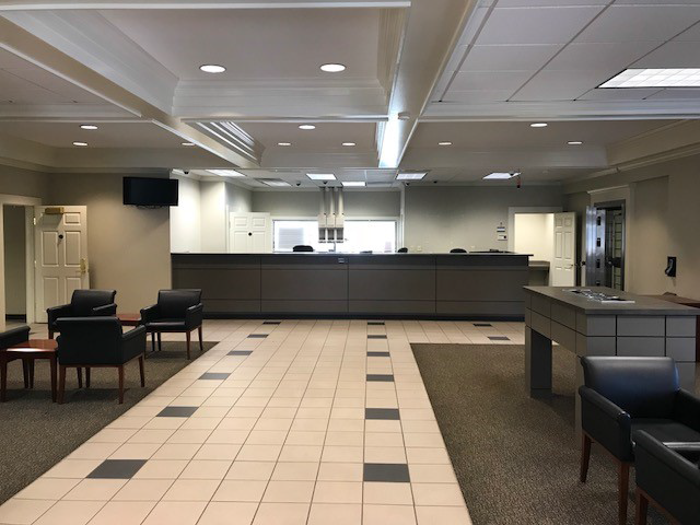 Former Bank Building - Alpharetta — Lease in Alpharetta, GA, photo 3 of 4