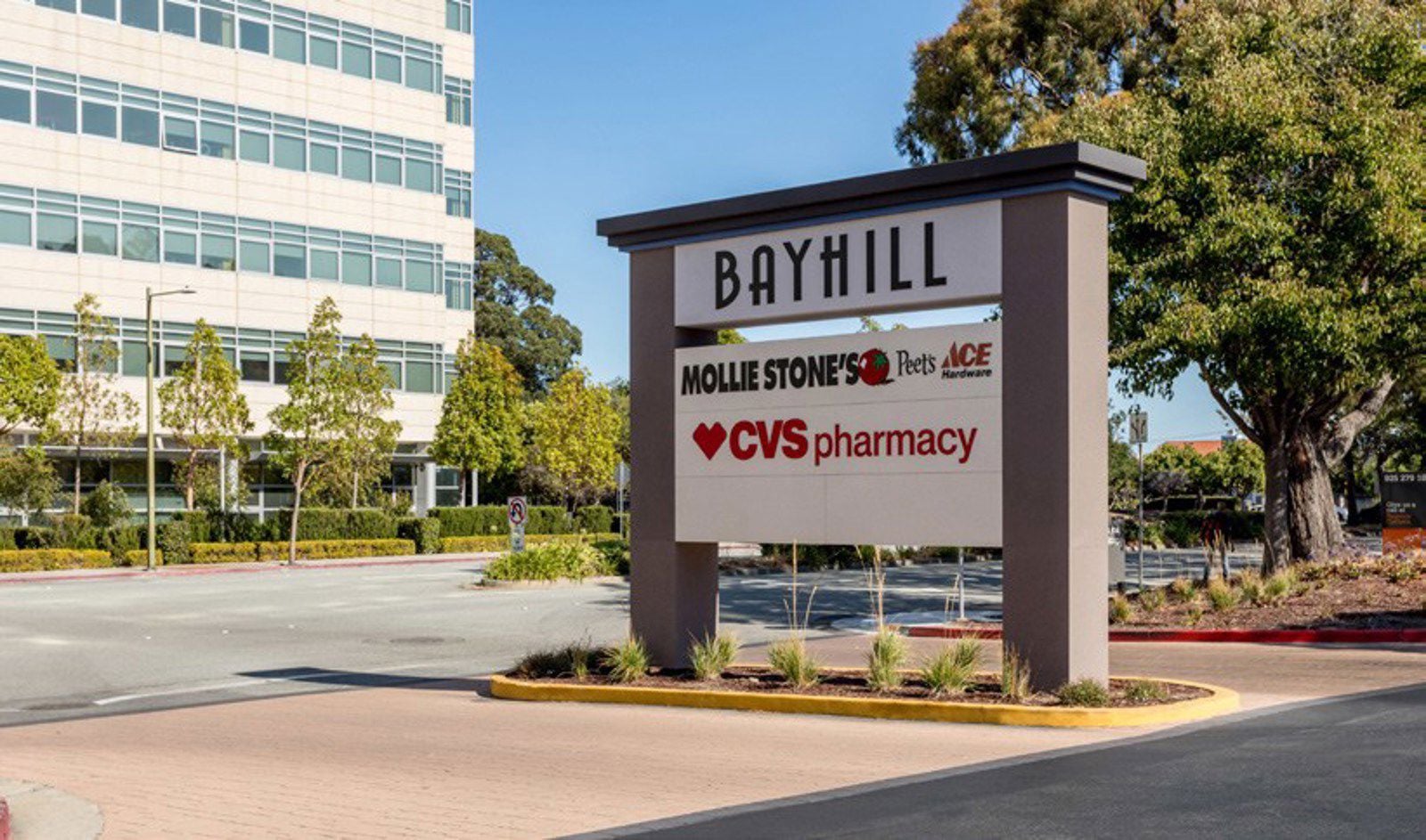 BayHill Shopping Center