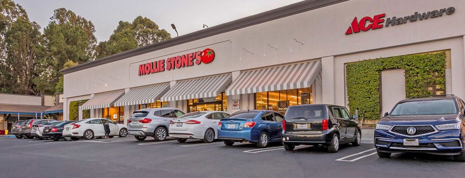 BayHill Shopping Center 2024