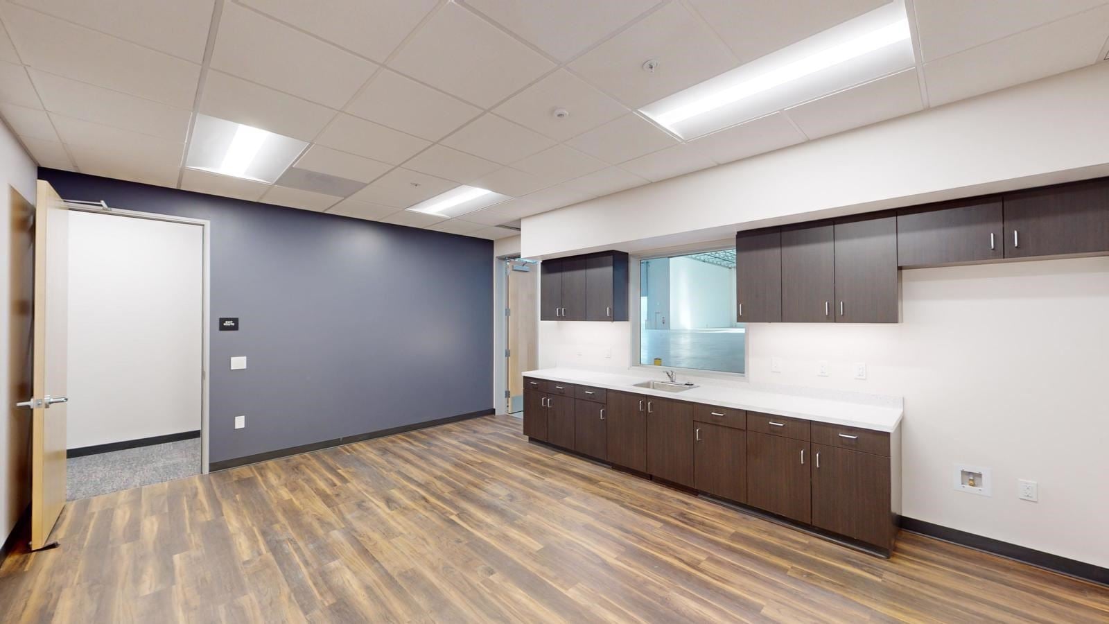 Photos - 400 E Eucalyptus Ave, Bldg. 7, Ontario, CA (9)