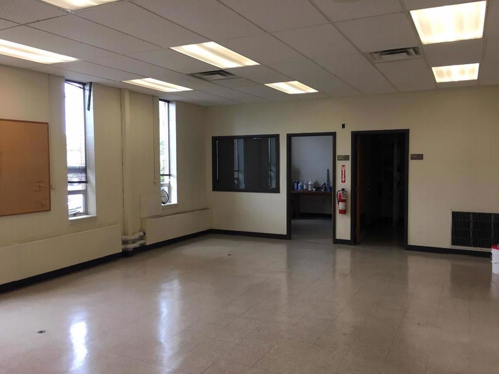 364 Industrial Park_Open Office Area.JPG