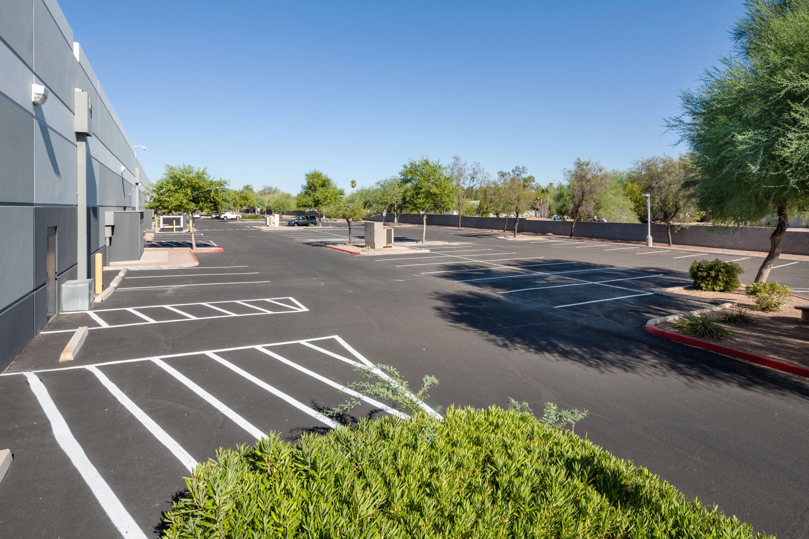 2501-W-Grandview-128