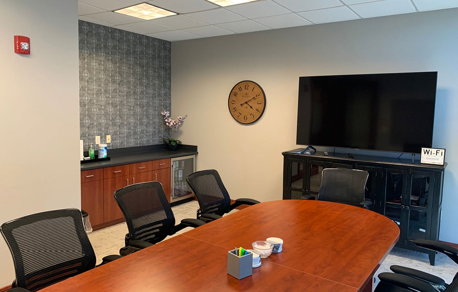 Suite 202 2