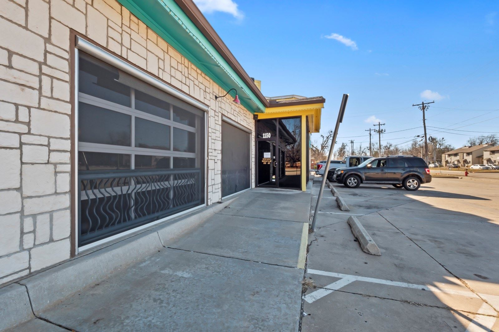 04-149_1150 W Lindsey St