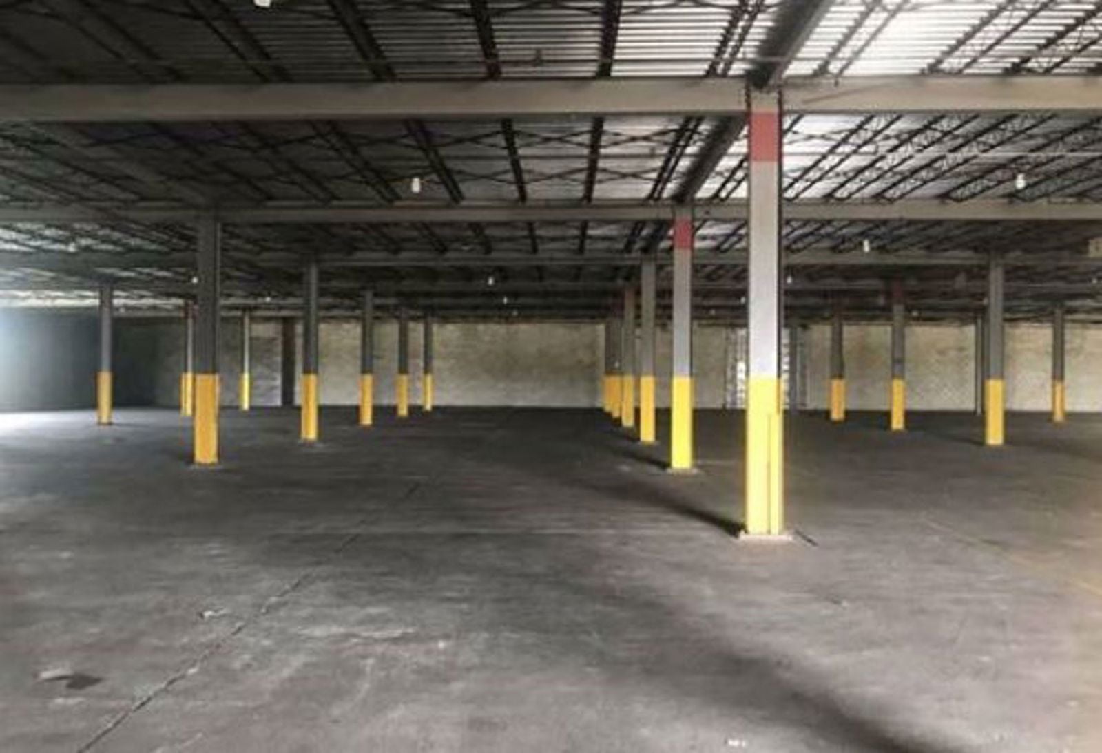 25,000 SF - 600,000 SF R&D/Flex/Industrial Opportunities For Lease 1590 Warren Avenue - Image 5