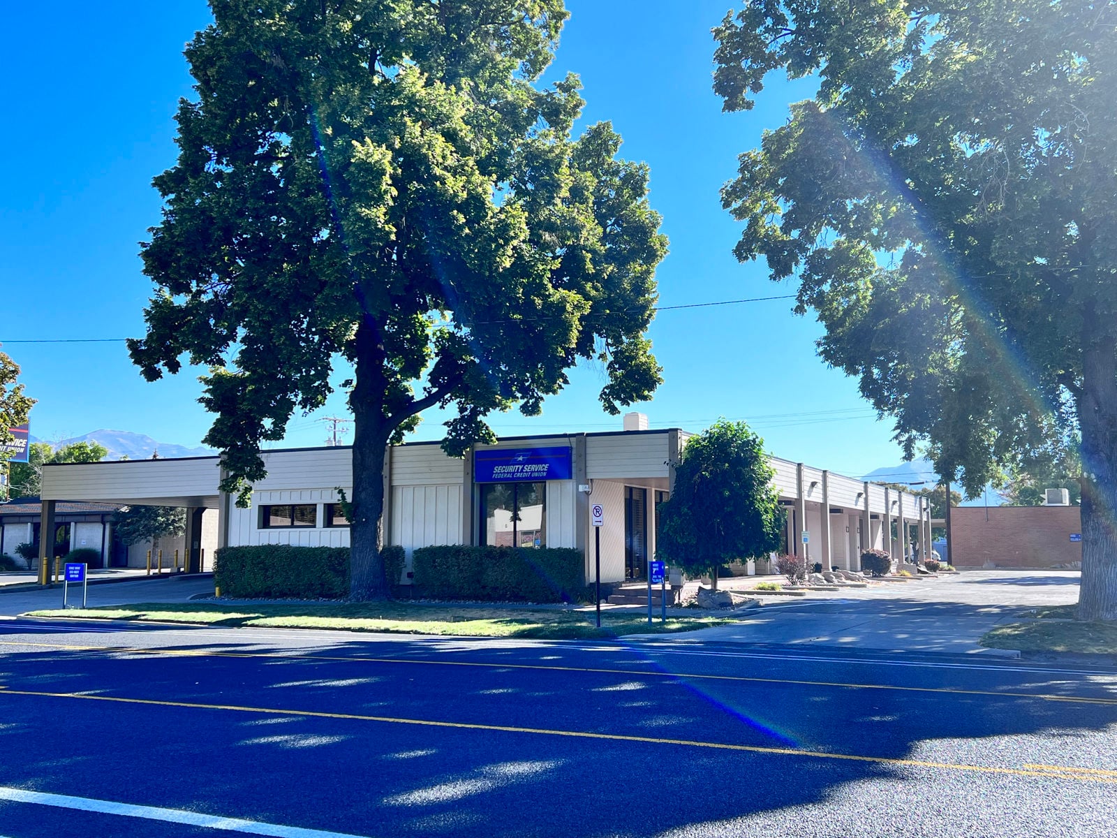 Exterior Building Photo.JPG